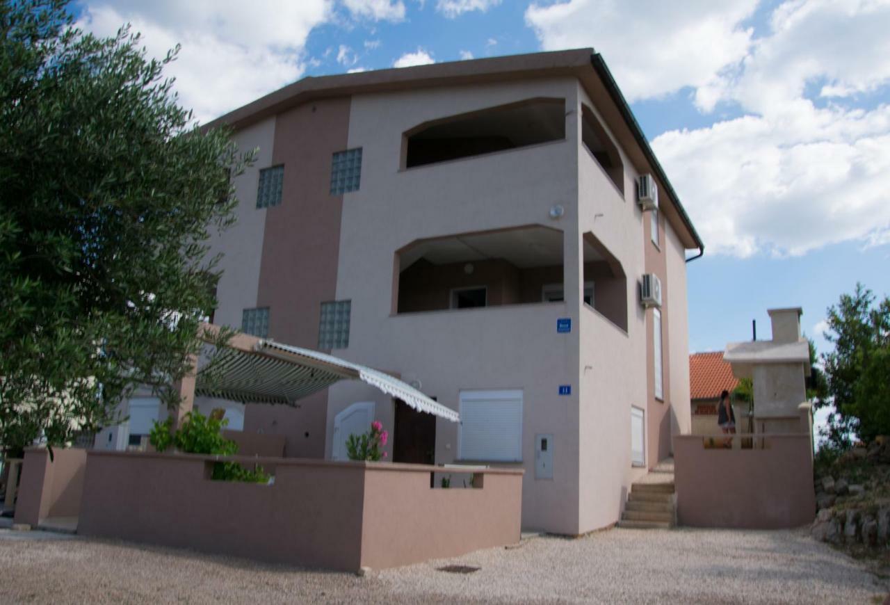 Apartmani Most Масленица Экстерьер фото